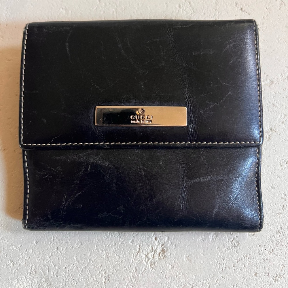 Gucci Vintage Leather Compact Wallet